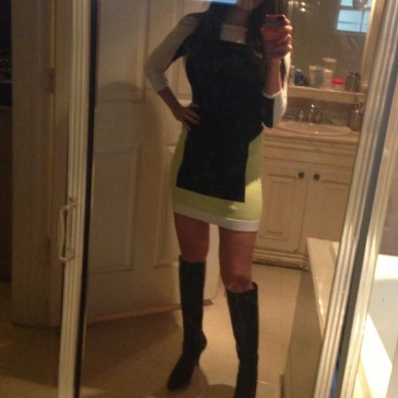 Bebe Long Sleeve/ Sweater Dress - Picture 6 of 6